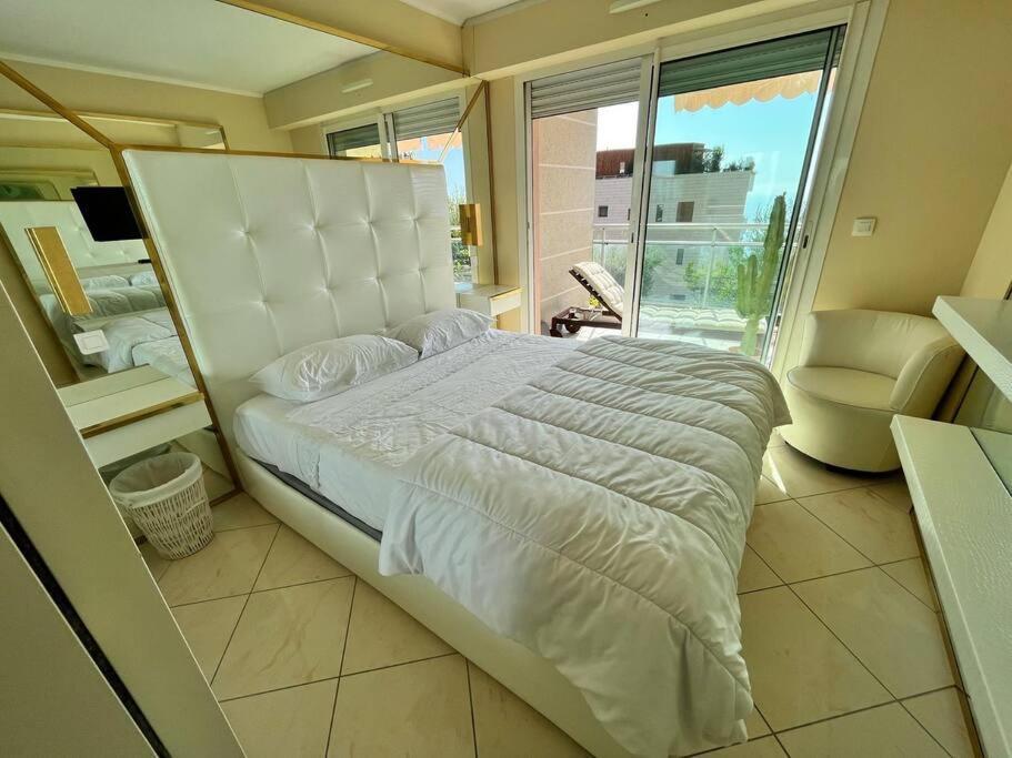 Ferienwohnung Les Jardins De Monaco Vue Mer Et Piscine Saint-Antoine  Exterior foto
