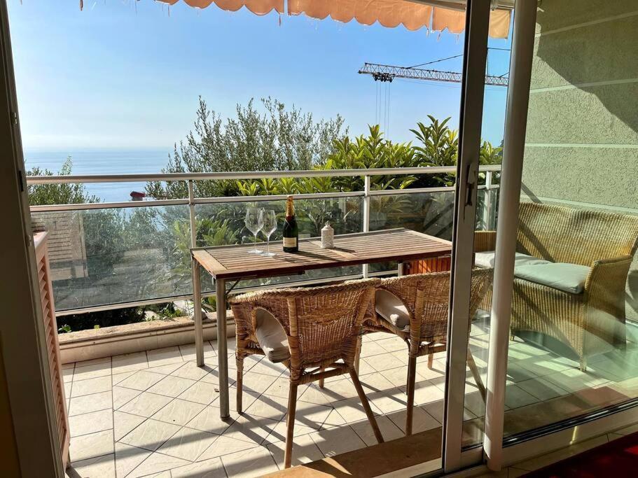 Ferienwohnung Les Jardins De Monaco Vue Mer Et Piscine Saint-Antoine  Exterior foto
